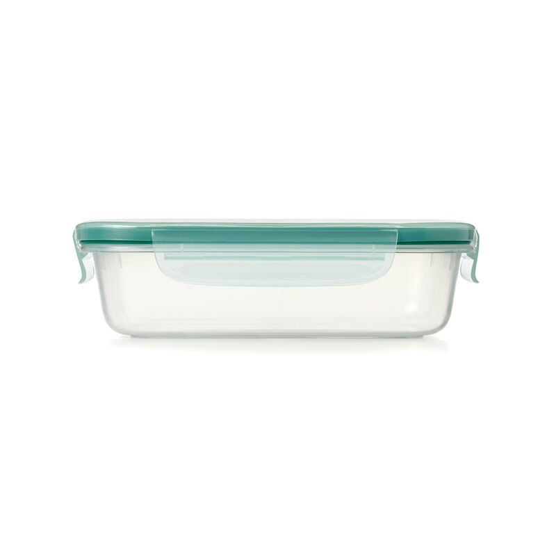 oxo-good-grips-5-1-cup-smart-seal-plastic-container-n2 11175100snap5point1cup.jpg