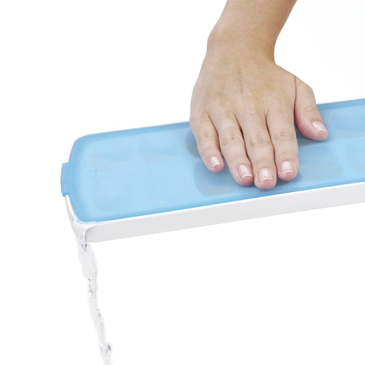 no-spill-ice-cube-tray-o5 1132080_2_no-spill_ice_cube_tray.jpg