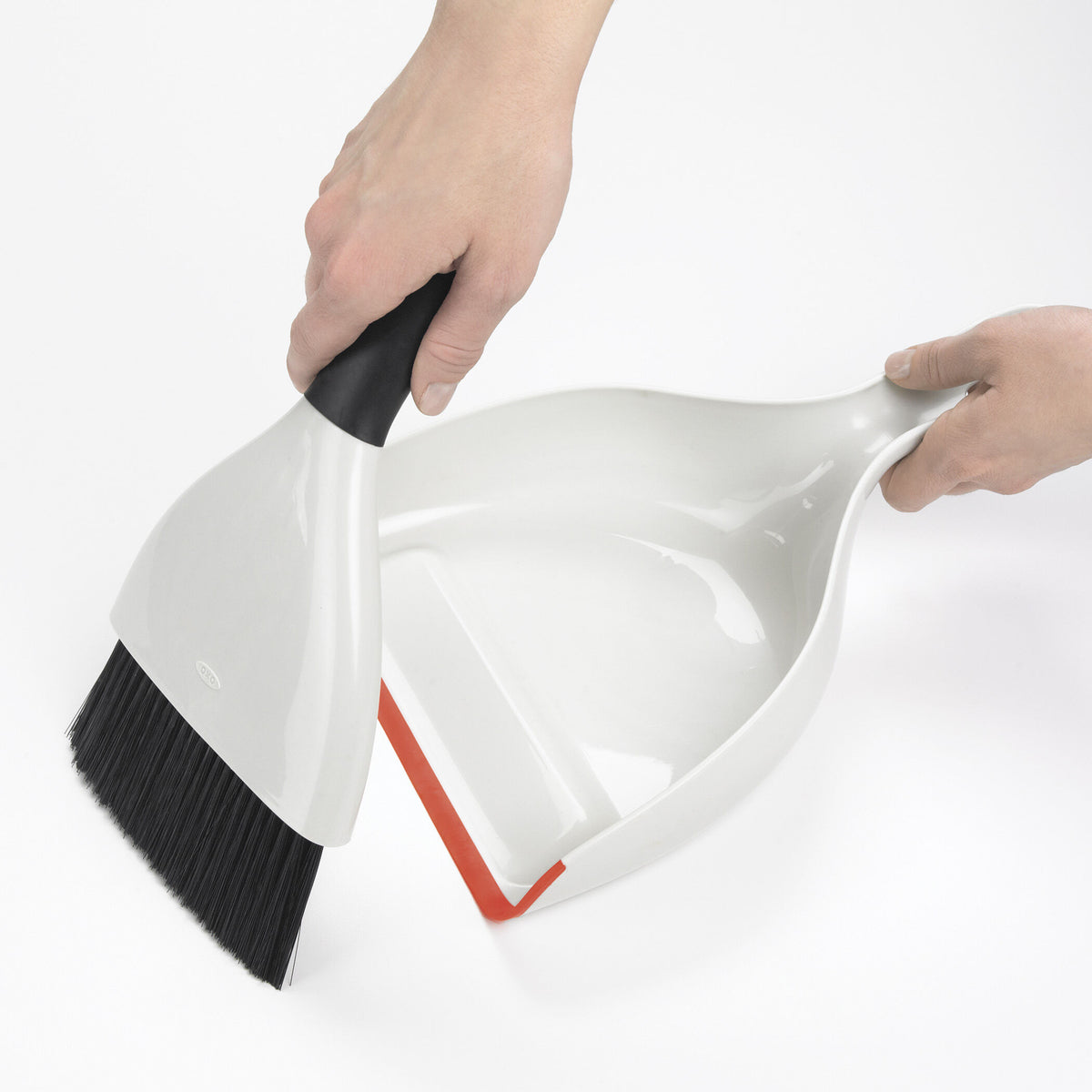 dustpan-and-brush-set-y5 1334480_2_dustpan_brush_set.jpg