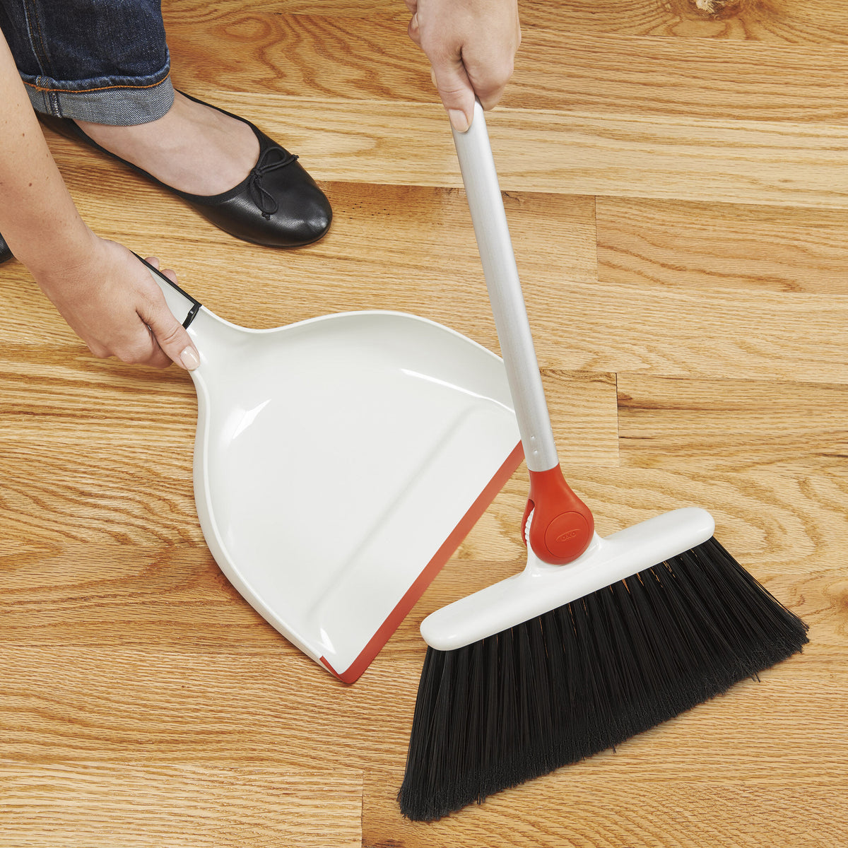 any-angle-broom-u1 1336580_5_any-angle_broom.jpg