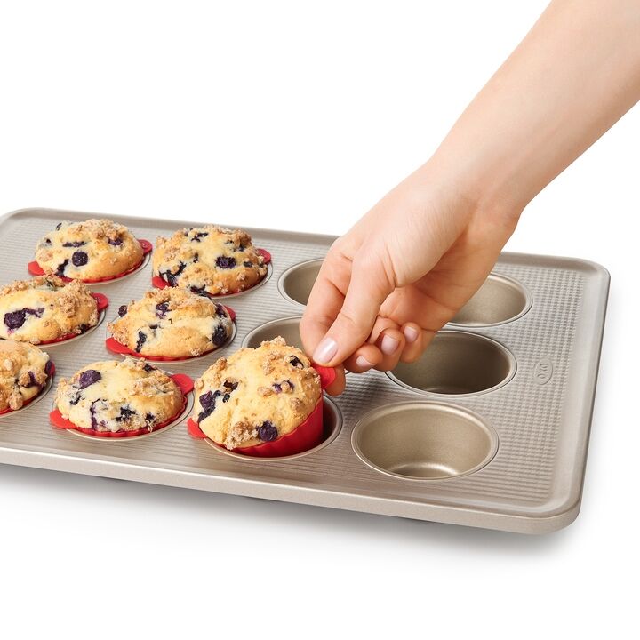silicone-baking-cups-12-pack-j3 gg_11211000_4.jpg