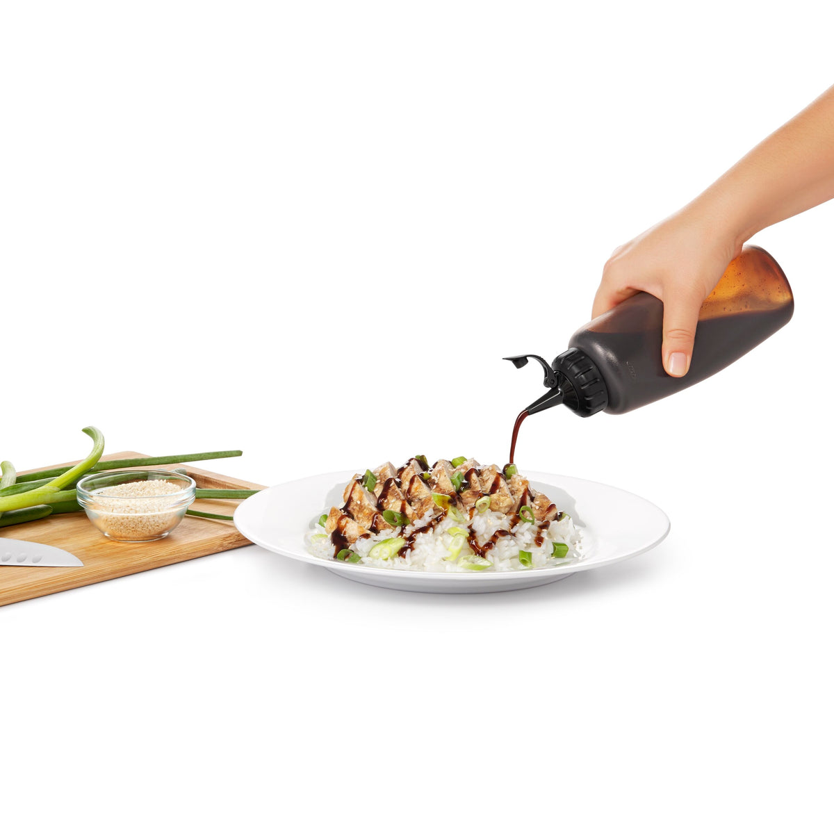 oxo-chef-s-squeeze-bottles-12-ounces-h8 gg_11219300_4d.jpg