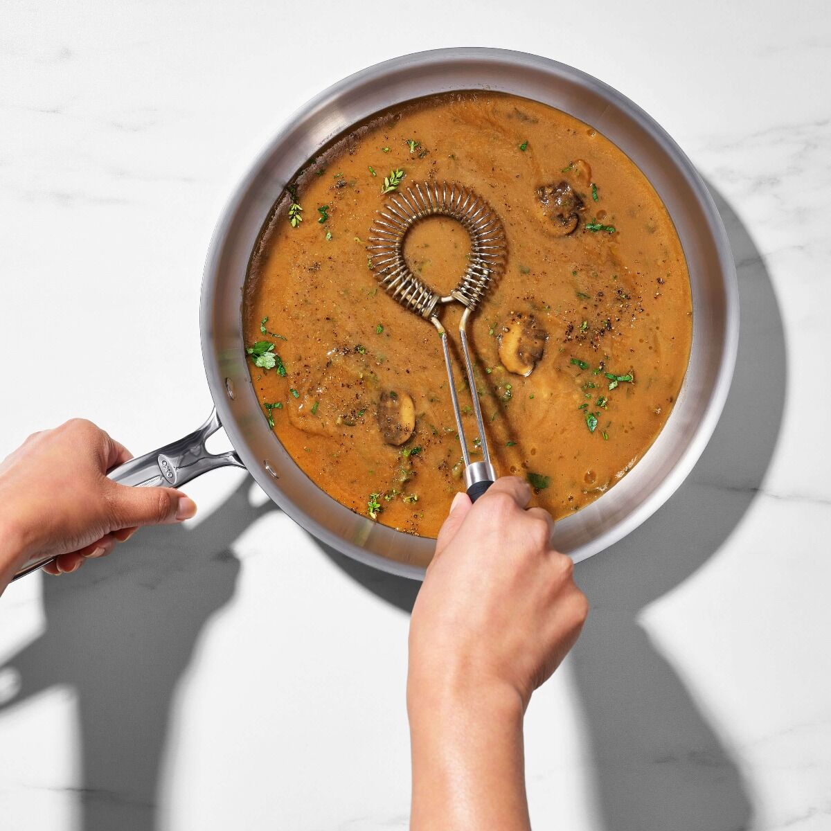 sauce-and-gravy-whisk-t5 gg_11278500_4b_1_.jpg