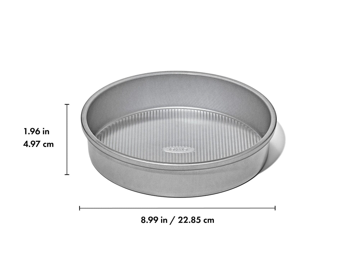 non-stick-pro-clear-coated-9in-round-cake-pan-w0 gg_11435100_9in-round-cake-pan_apdp_01_dim.jpeg