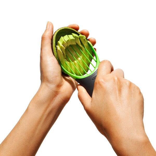3-in-1-avocado-slicer-o1 lc8pphrtnha4jjr3mo69.jpg