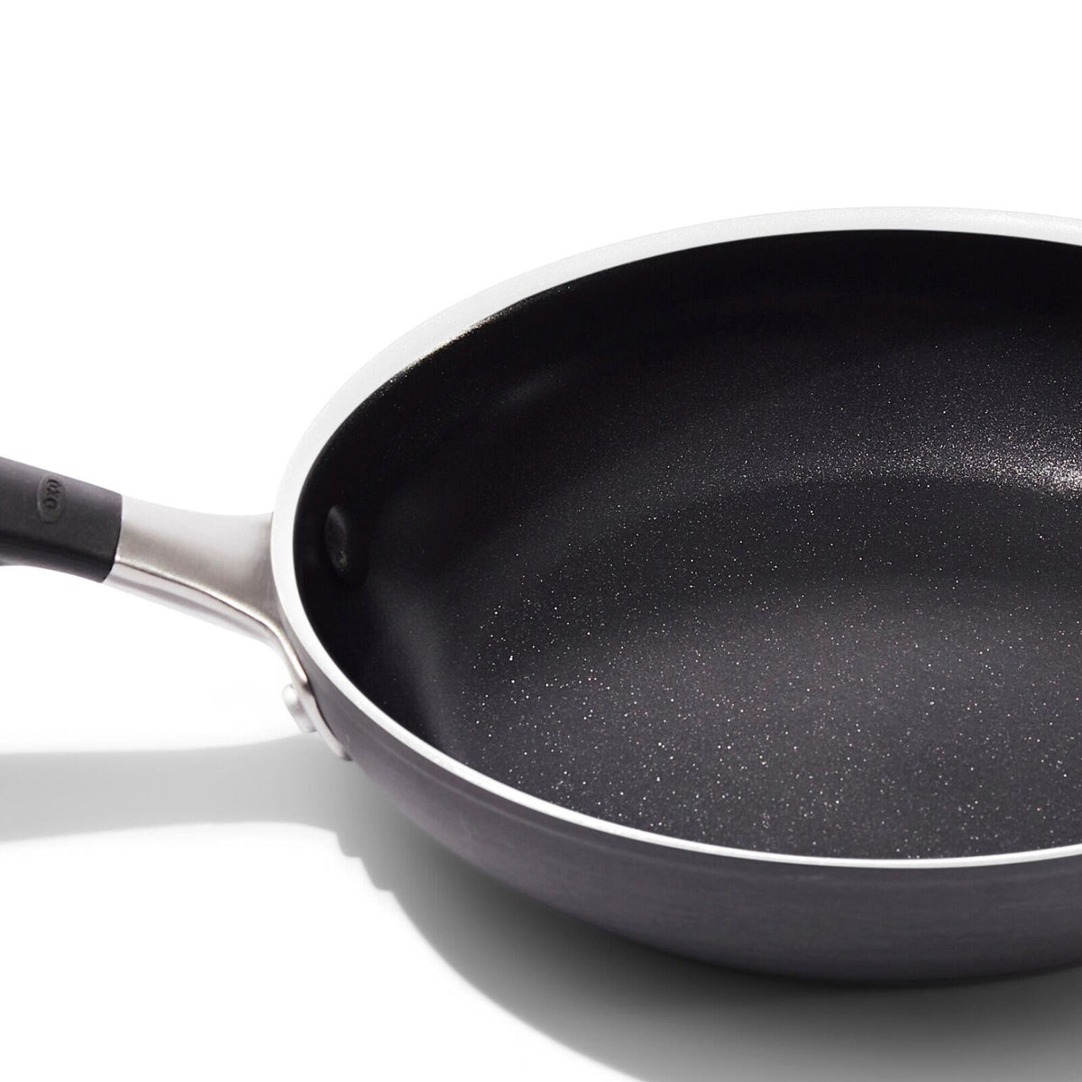 non-stick-pro-every-day-8-inch-frypan-u7 oxo_cc010468-001_nonstick-everyday-8in-fry-pan_pdp_06.jpg