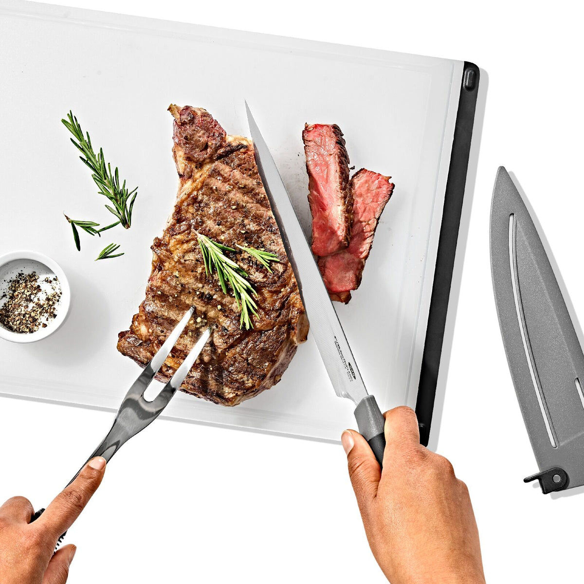 8-in-chefs-knife-with-locking-sheath-b0 oxo_chefs-knife-with-sheath_pdp_05.jpeg