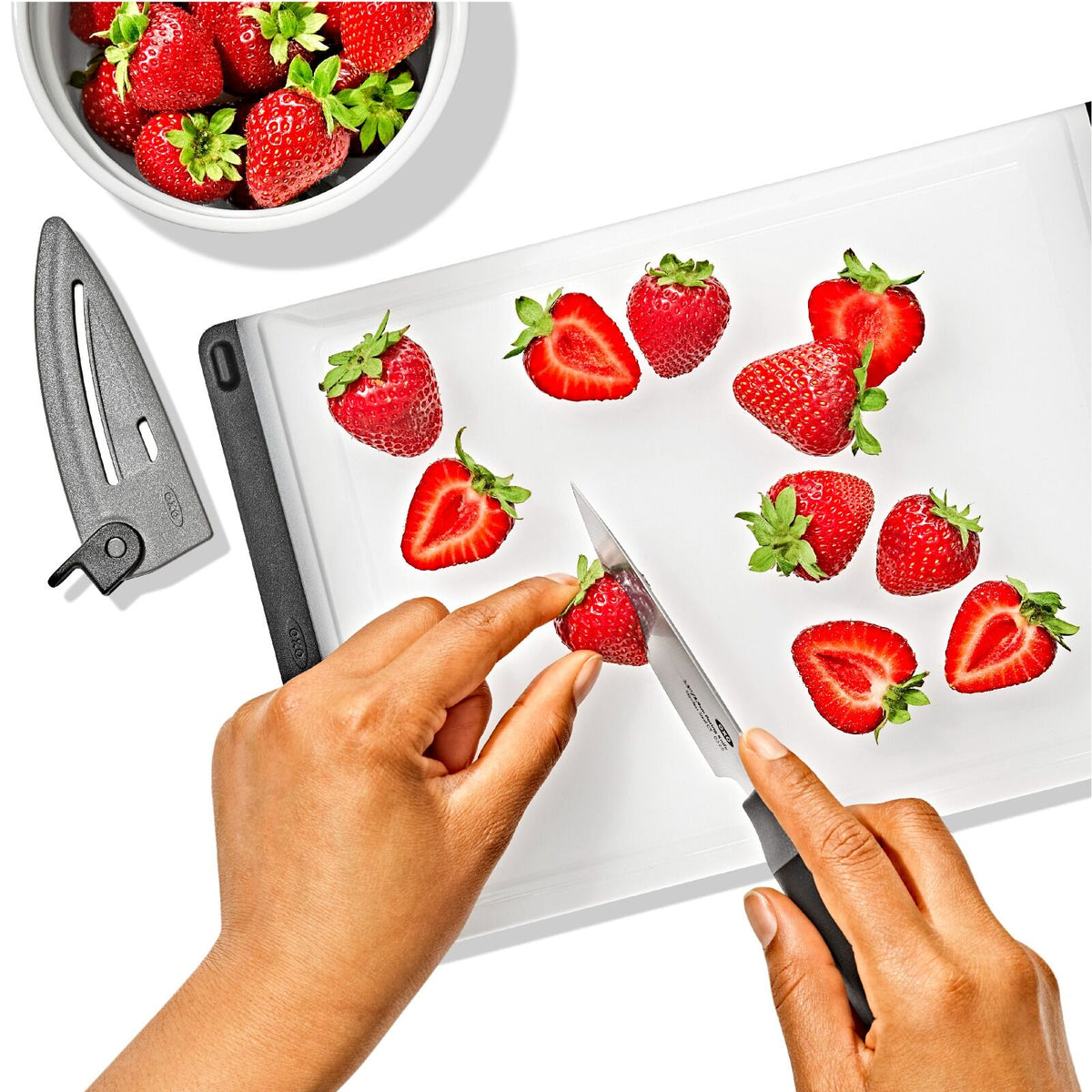 3-5-in-paring-knife-with-locking-sheath-d1 oxo_paring-knife-with-sheath_pdp_05.jpeg