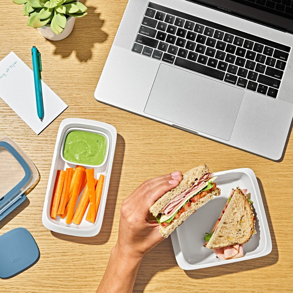 prep-and-go-snack-and-dip-container-1-6-cups-0-4-l-d1 oxo_prep-go-snack-slim-container_pdp_05_2_.jpeg