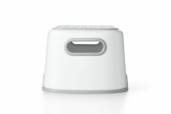 step-stool-gray-o6 tot_63116500_3b.jpg