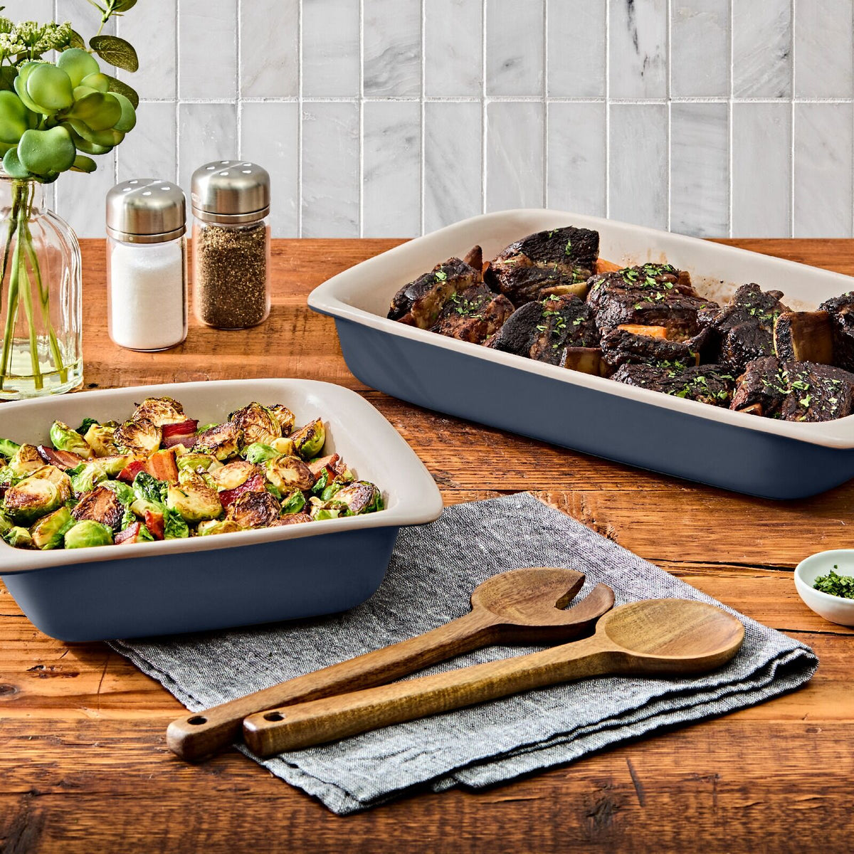 2-qt-square-stoneware-baking-dish-o8 11428700_30.jpg