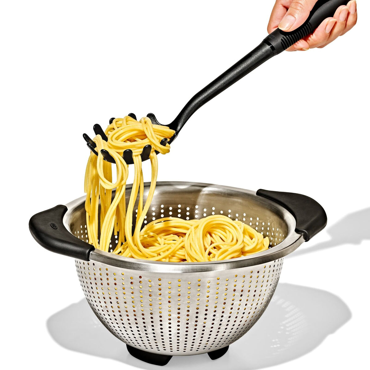 oxo-good-grips-nylon-spaghetti-server-x5 1190900v6_pdp_carousel_2.jpeg