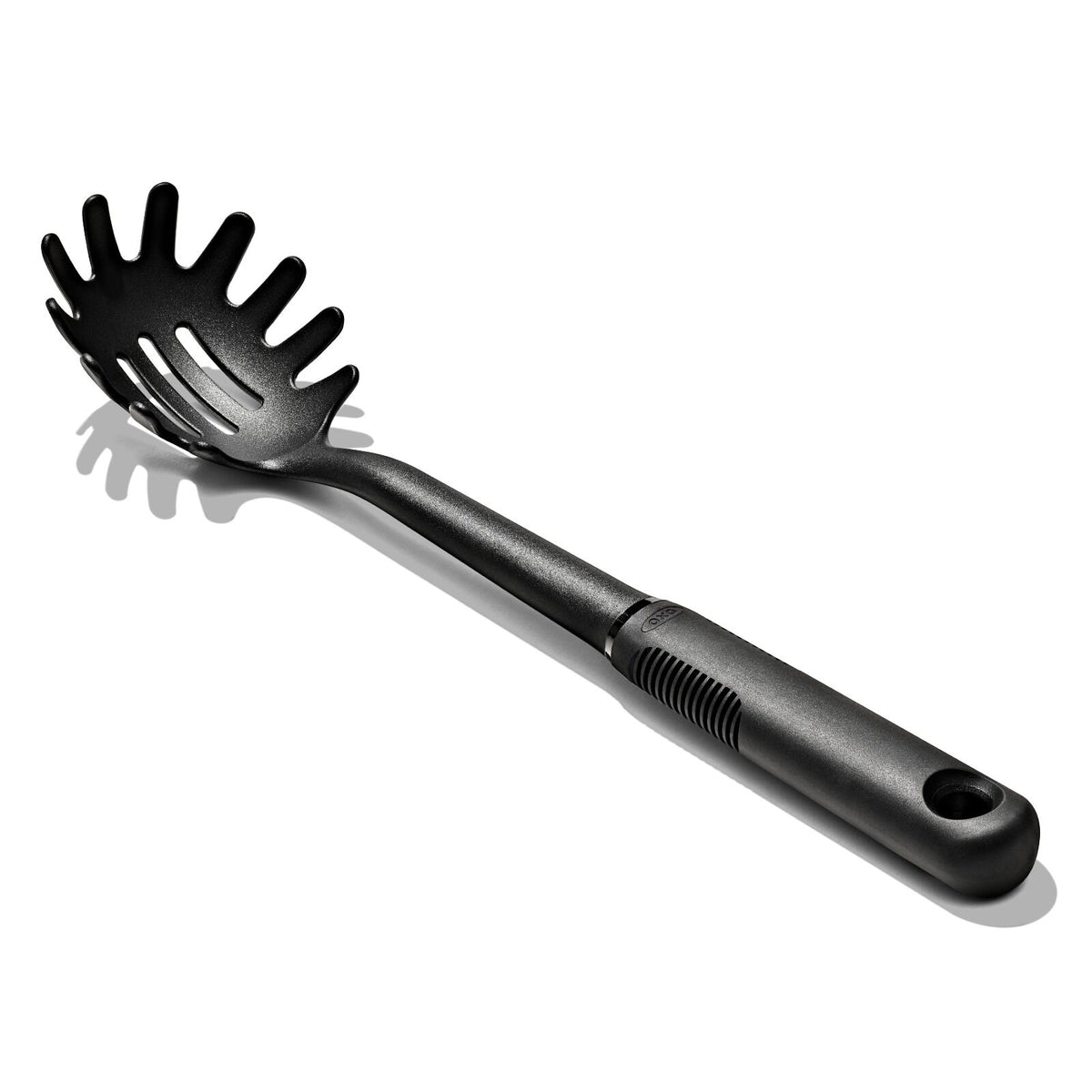 oxo-good-grips-nylon-spaghetti-server-x5 1190900v6_pdp_carousel_3.jpeg