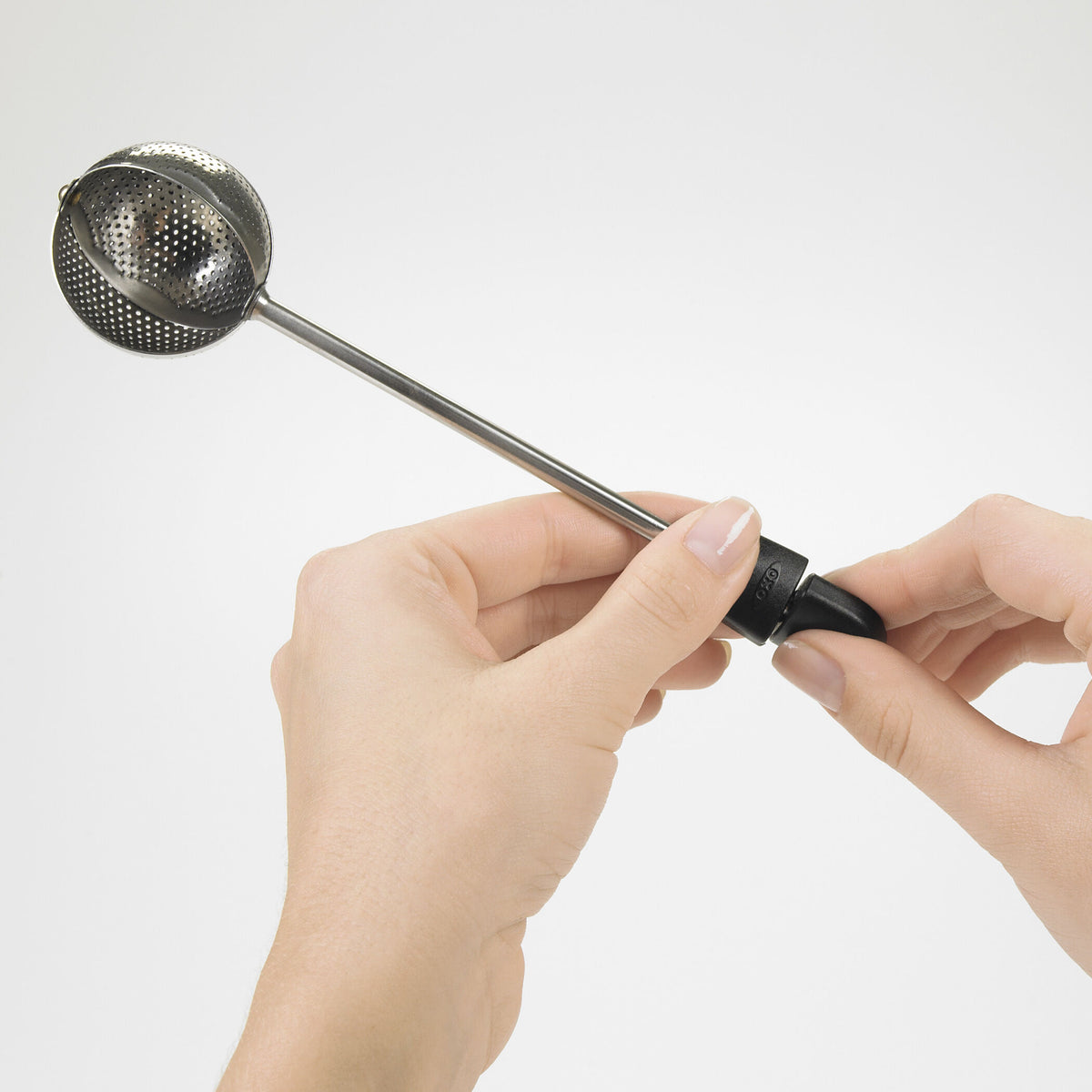 twisting-tea-ball-c4 1410280_5_twisting_tea_ball.jpg