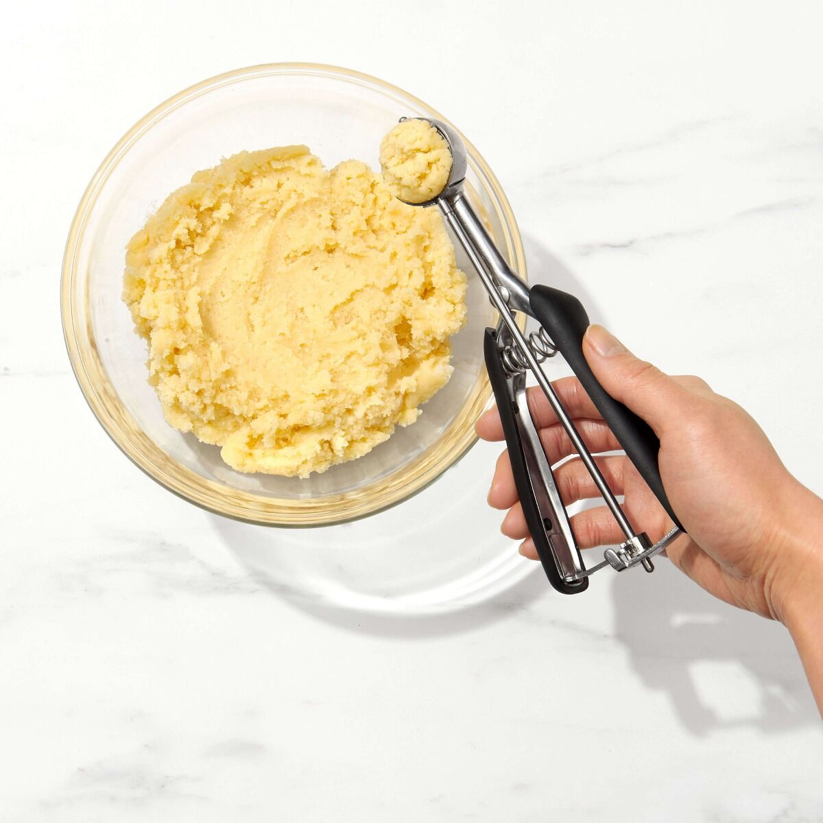 small-cookie-scoop-t1 gg_1044083_4_1_.jpg