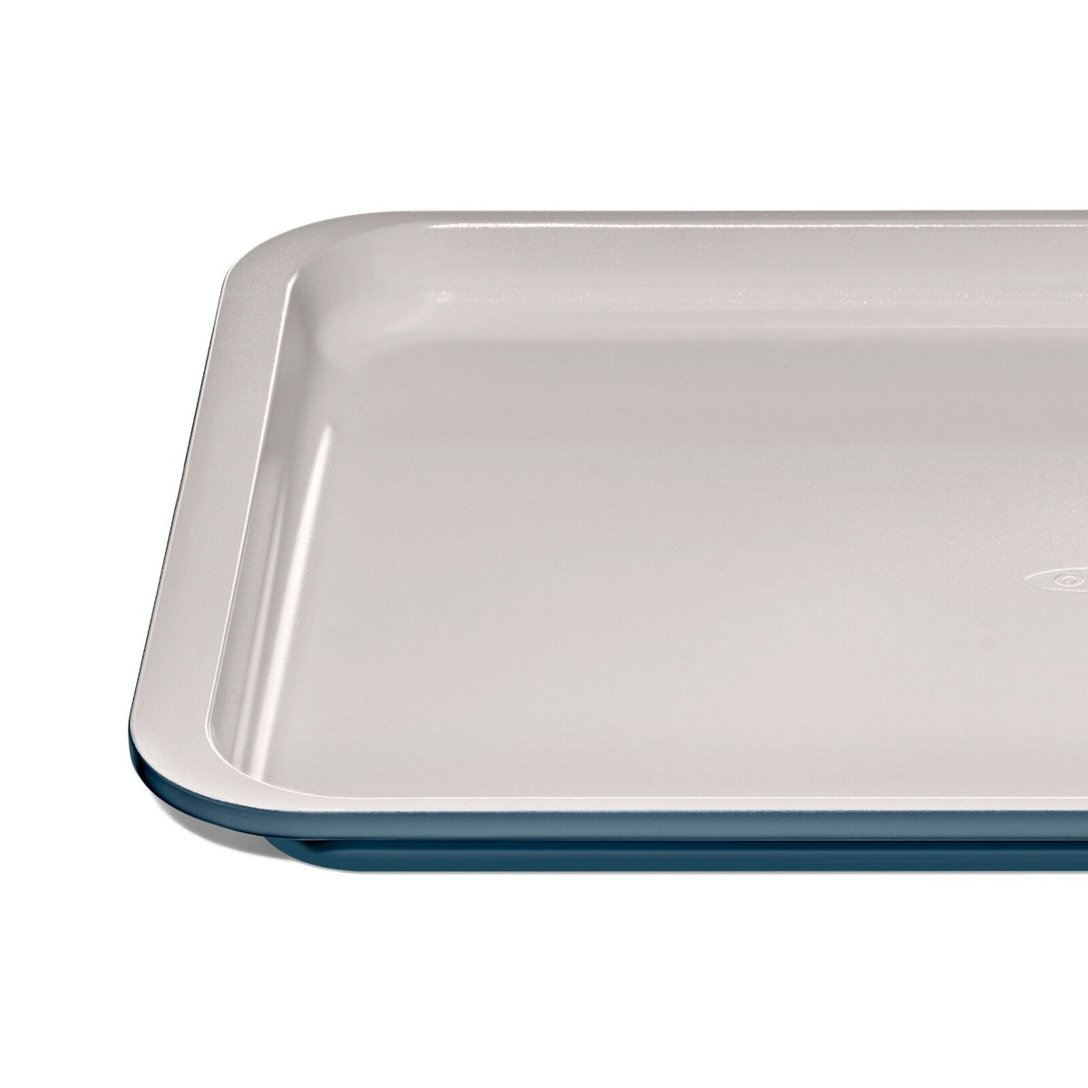 non-stick-pro-ceramic-coated-metal-bakeware-half-sheet-pan-storm-blue-d8 oxo_half-sheet-pan-stormblue_pdp_05.jpg