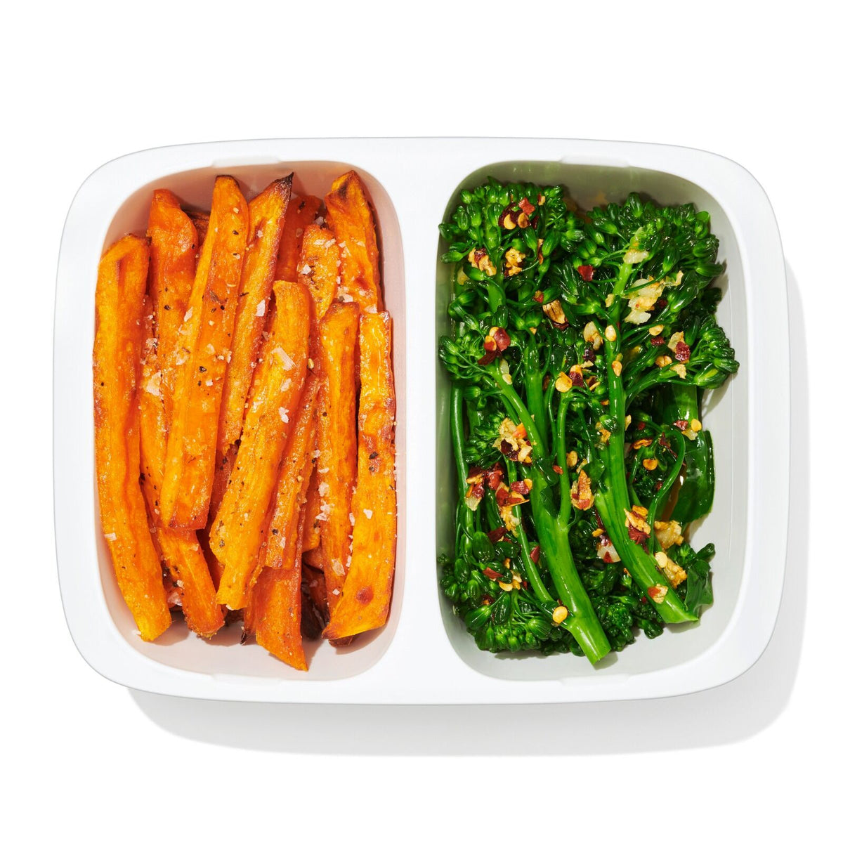 prep-and-go-2-cup-divided-container-e0 oxo_prepgo_2cup-divided-container_pdp_02_1_.jpeg