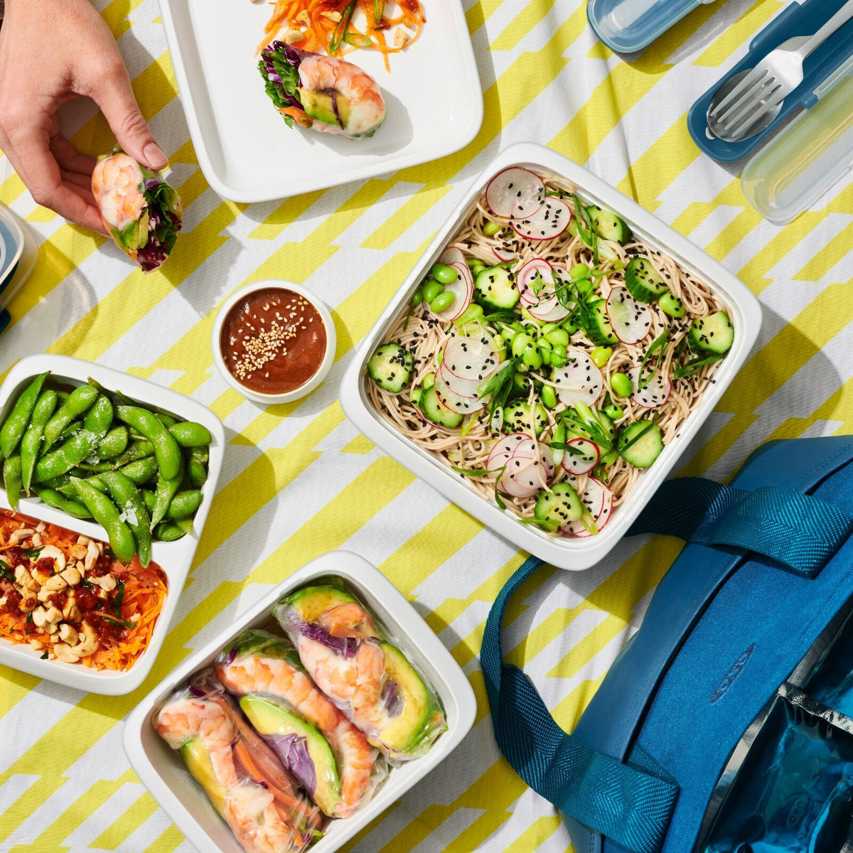 prep-and-go-salad-container-b8 oxo_prepgo_apdp_pdp_04.jpeg