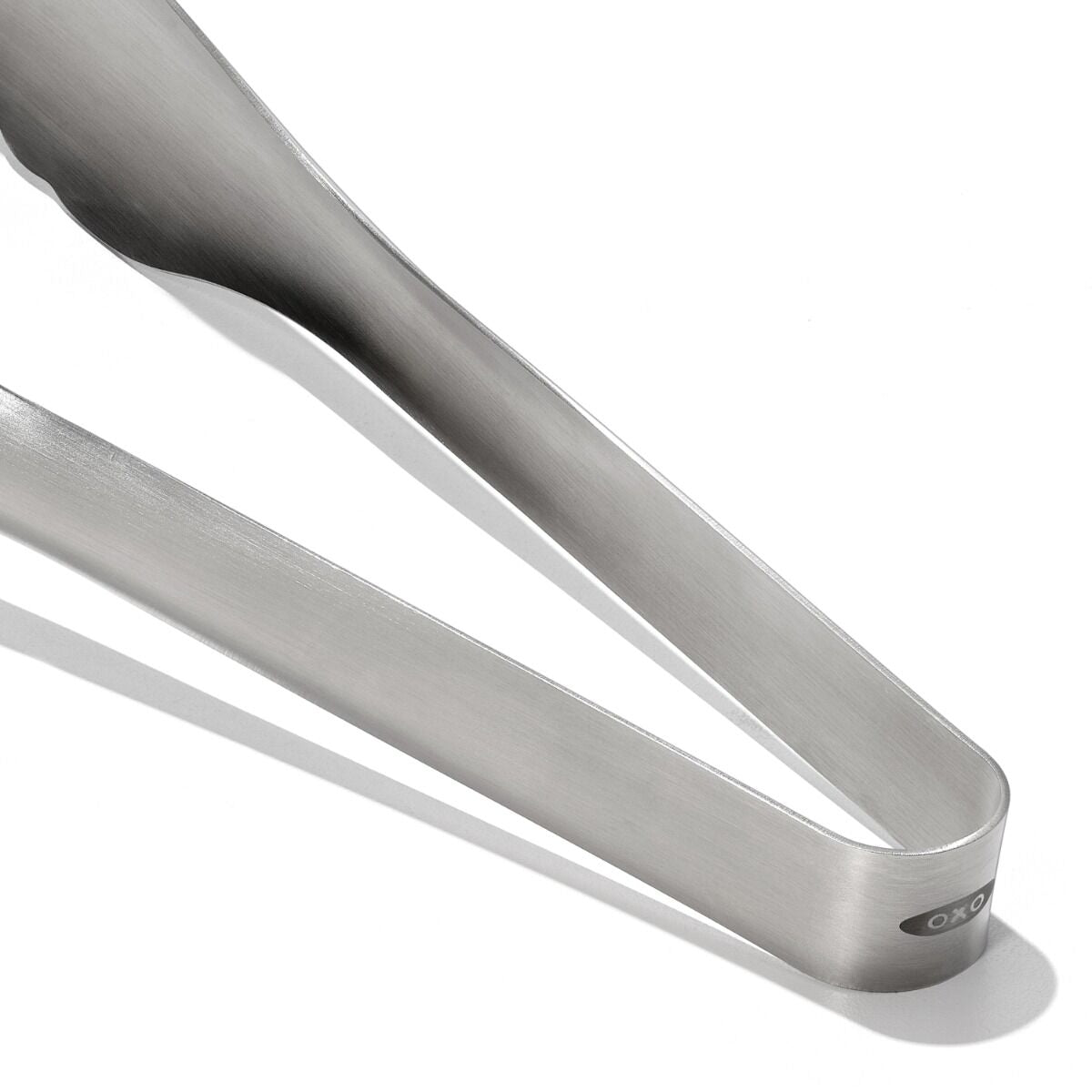 oxo-steel-serving-tongs-c6 stl_3121300_8b.jpg