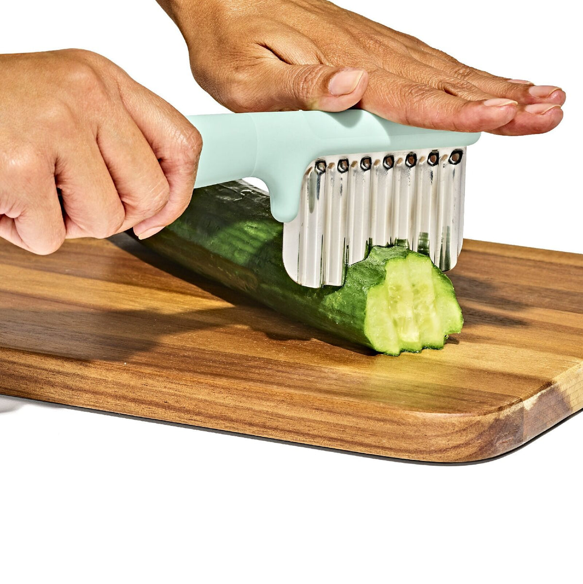 crinkle-cutter-p0 tot_61176500_crinkle-cutter-opal_pdp_04.jpeg